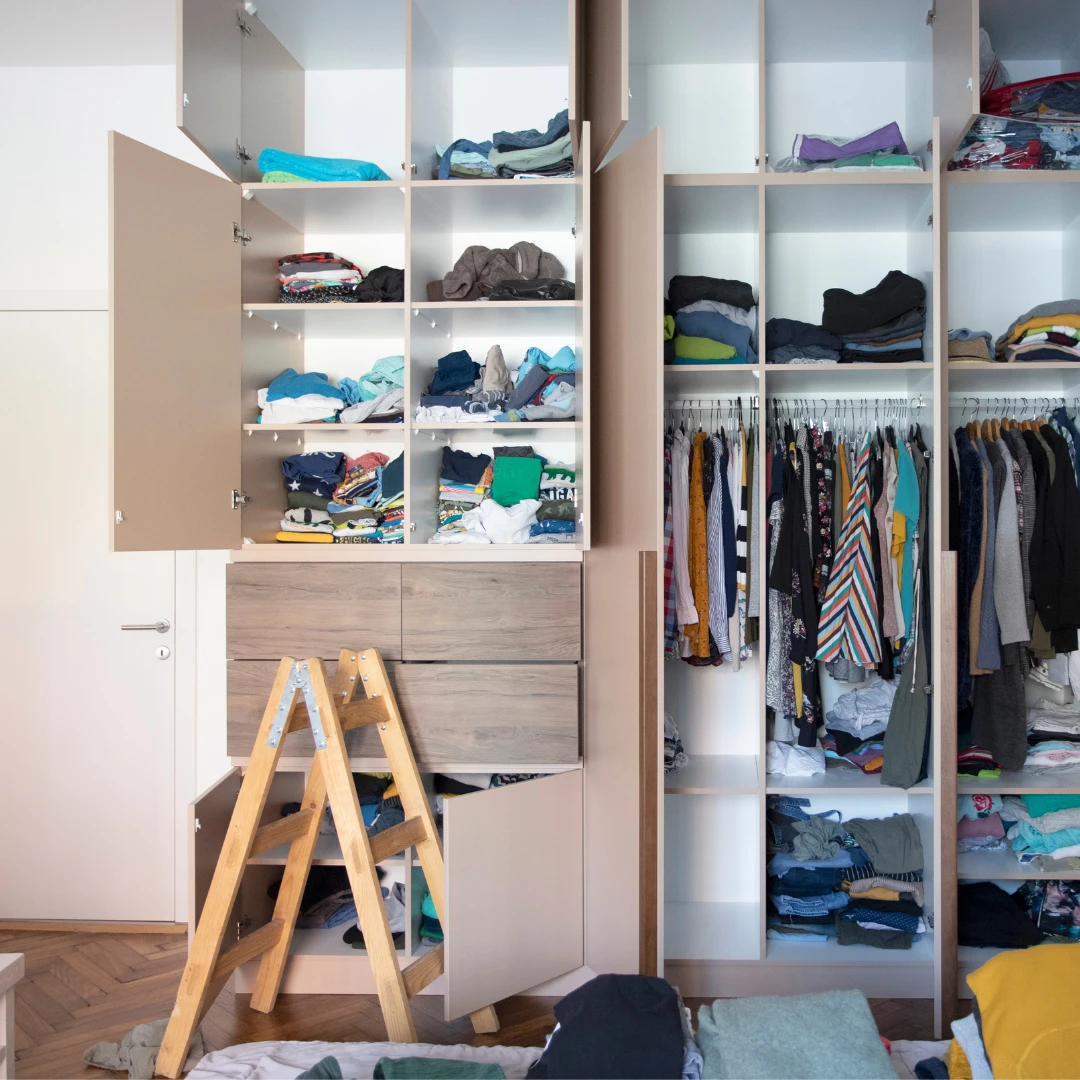 Wardrobe closet organization