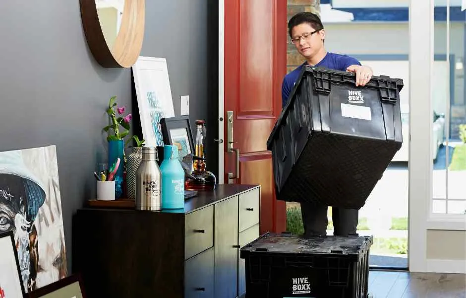 How to Move Like a Pro: The Importance of Decluttering During Your Move